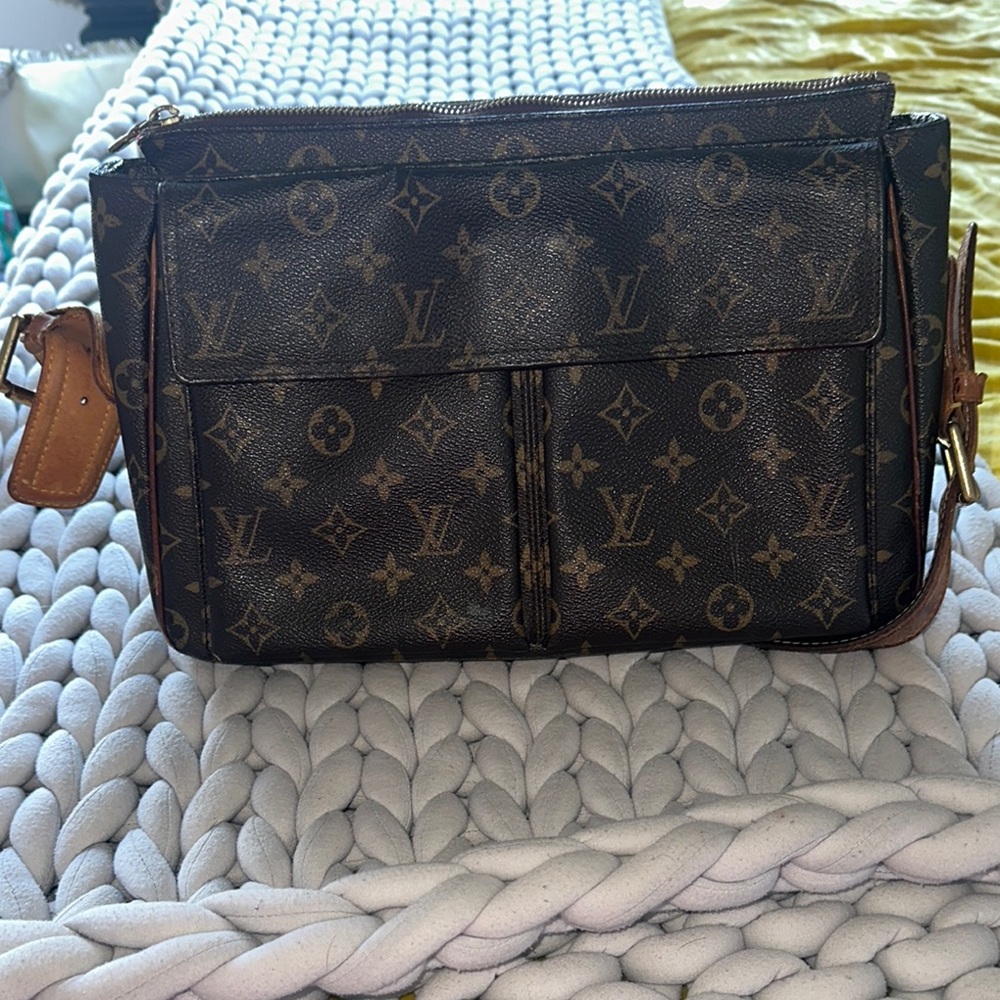 Louis Vuitton Monogram Viva Cite Brown Crossbody Bag 100% Authentic